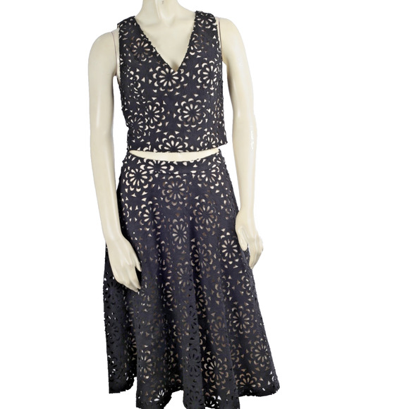 Alice + Olivia Dresses & Skirts - Alice + Olivia Viviana Black Floral Laser Cut 2pc Set Top 4 Skirt 2 Suit